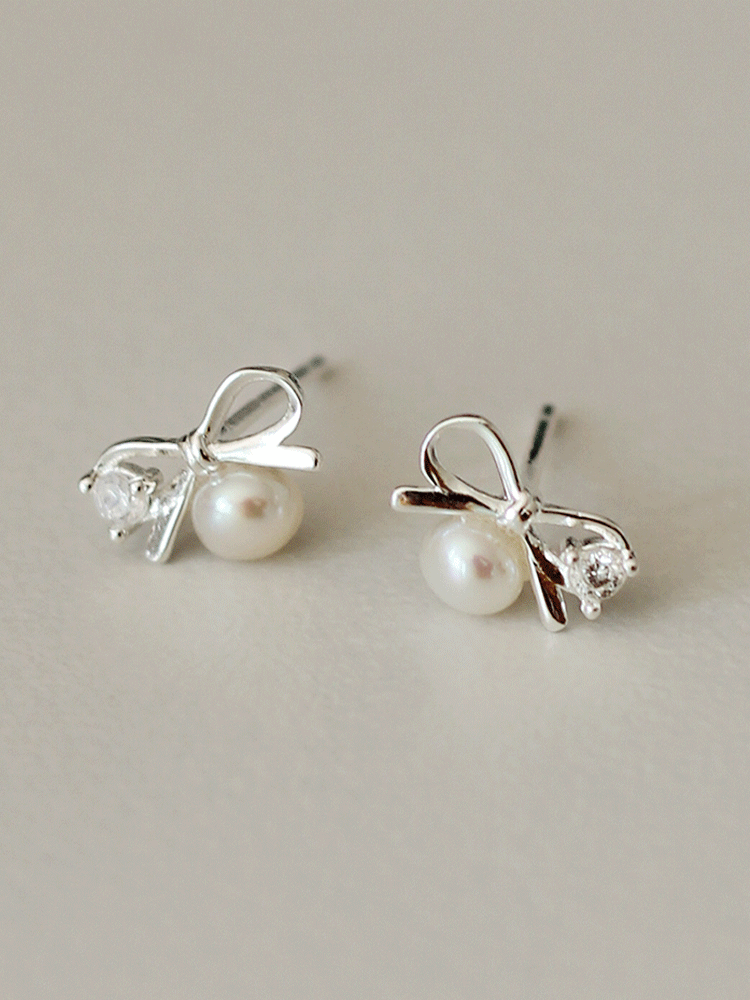 [*72h할인] 925 silver cubic ribbon pearl earring (담수진주)
