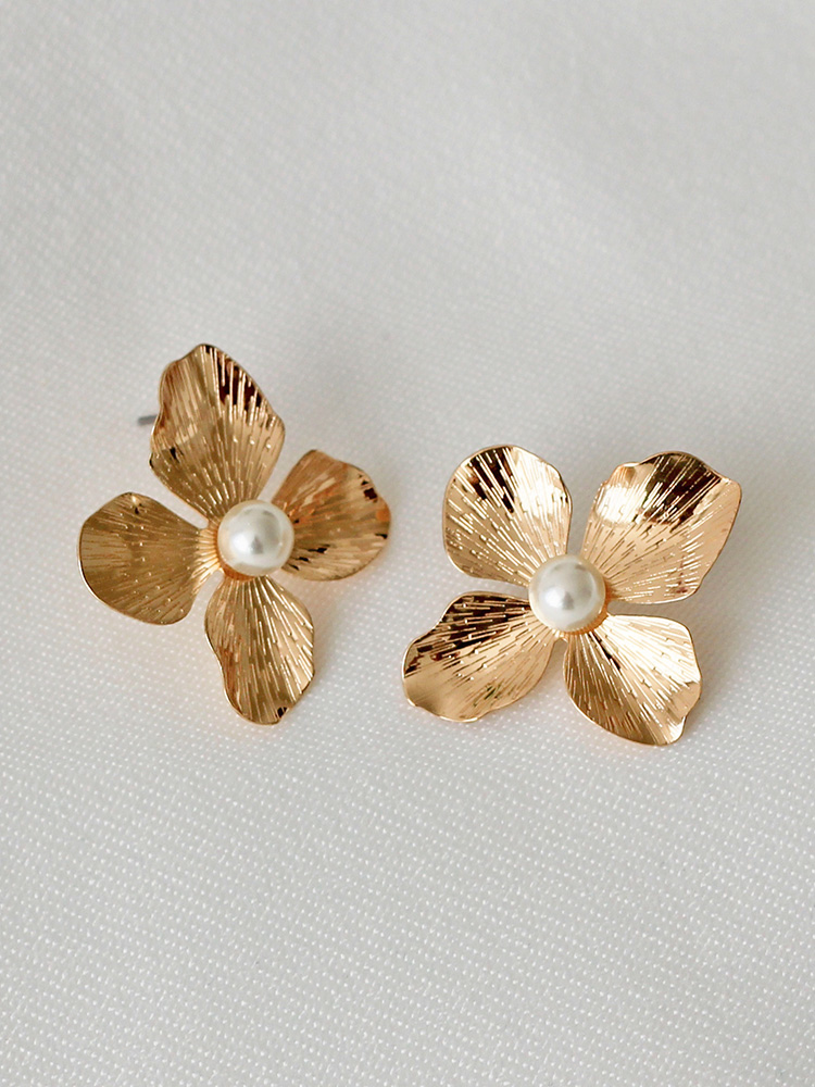[*마지막입고] gold flower antique earring (티타늄침) 4차 재입고