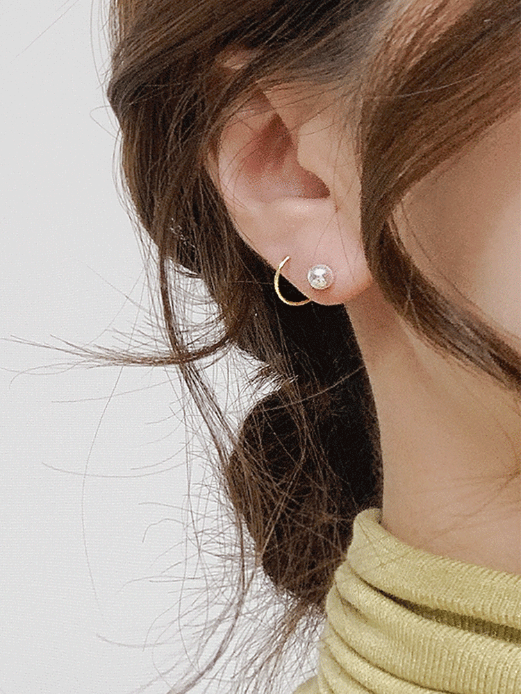 925 silver pearl curve line earring (스왈진주)