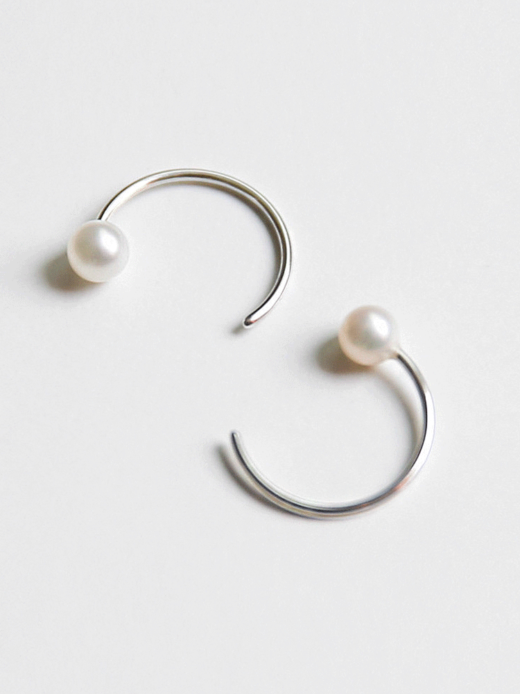925 silver pearl half ring earring (담수진주 a급) 6차
