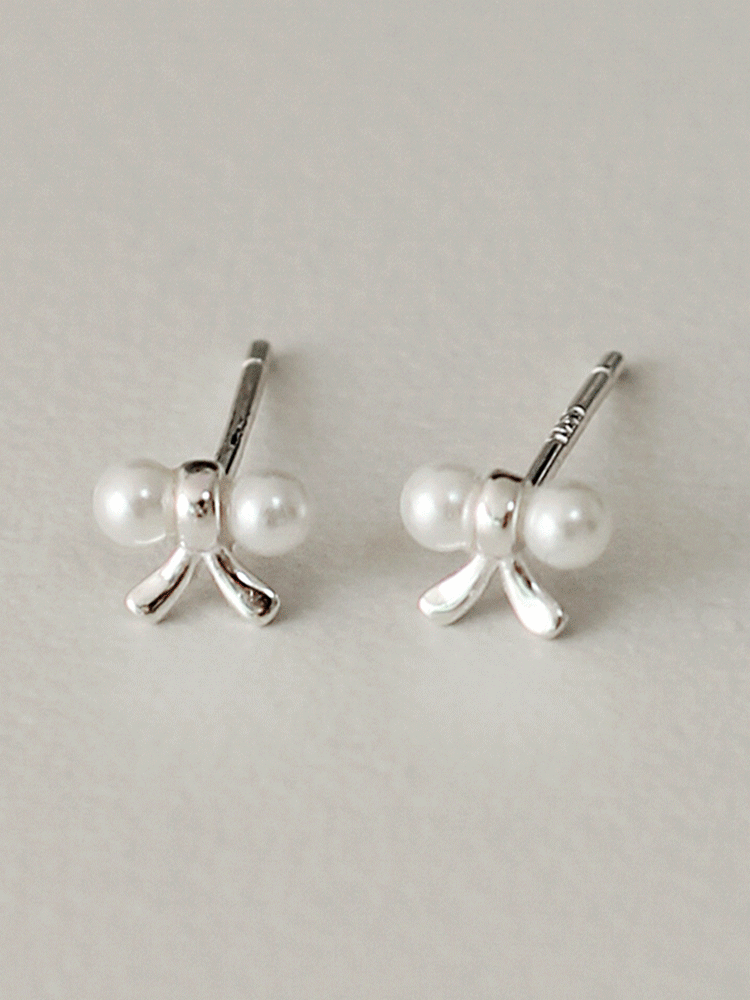 [*당일] 925 silver baby pearl ribbon earring &amp; piercing (스왈진주)